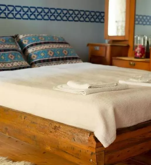 پانسیون Dzveli Galavani  Old Wall