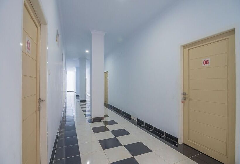 بنسيون Reddoorz Syariah Near Ramayana Mall Tarakan