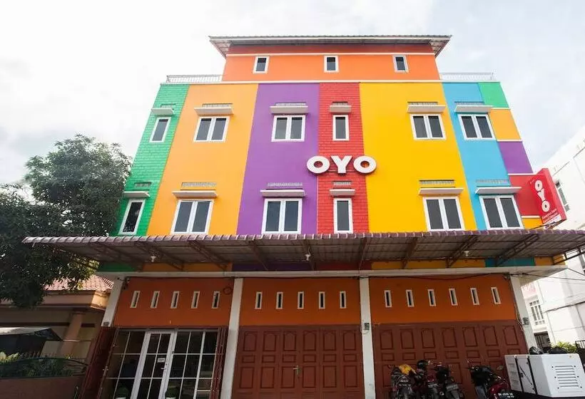 ホテル Sentosa Jaya Guest House Near Rs Hermina Medan Redpartner