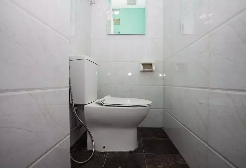 ホテル Sentosa Jaya Guest House Near Rs Hermina Medan Redpartner