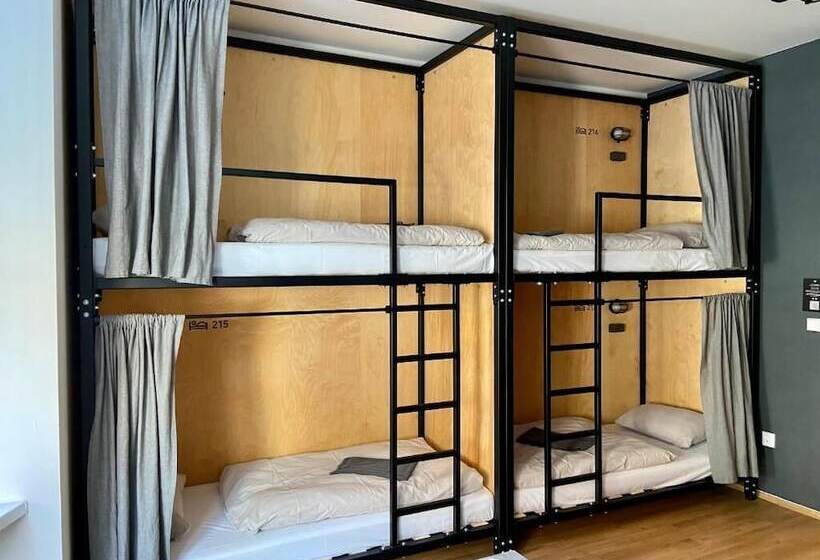 Schöndorf Hostel   Virtual Reception