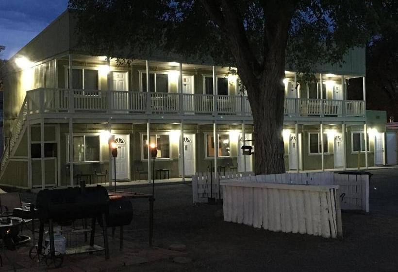 مُتل The Ol' Wyoming