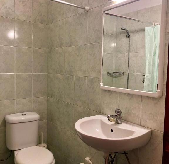 پانسیون Sunset Studios