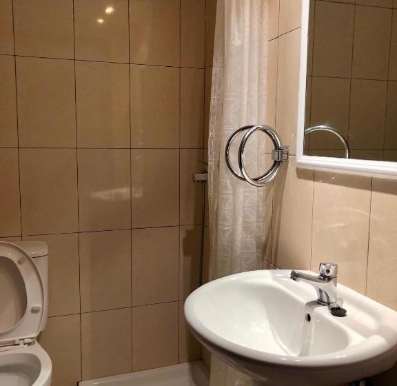 پانسیون Sunset Studios