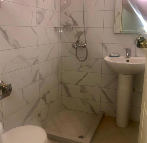 پانسیون Sunset Studios