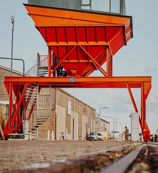 בית מלון כפרי Slapen In Een Trechter