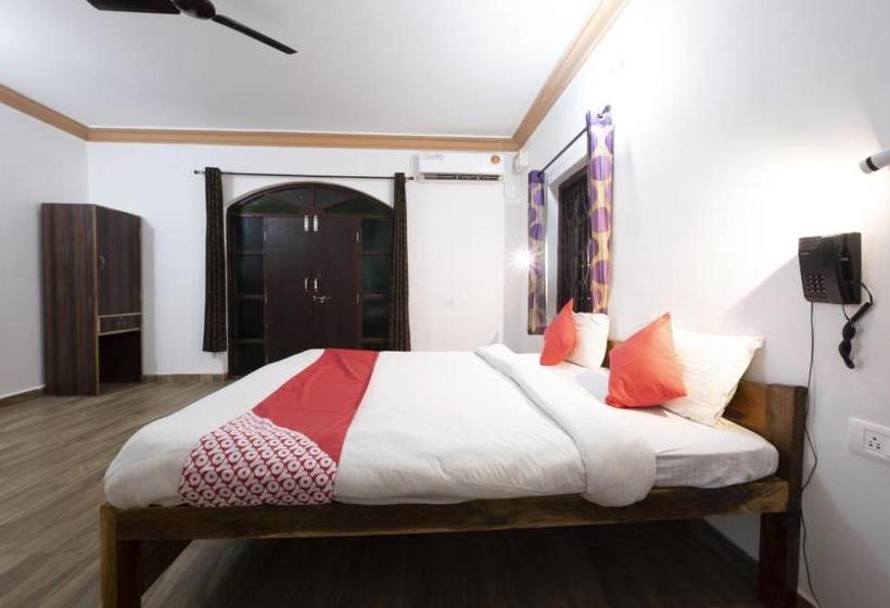 Hotel Oyo 3045 Romeo S Palace Guest House