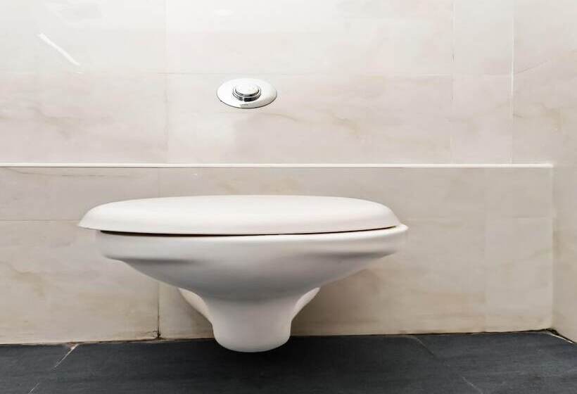 Hotell Spot On 37995 Akbar