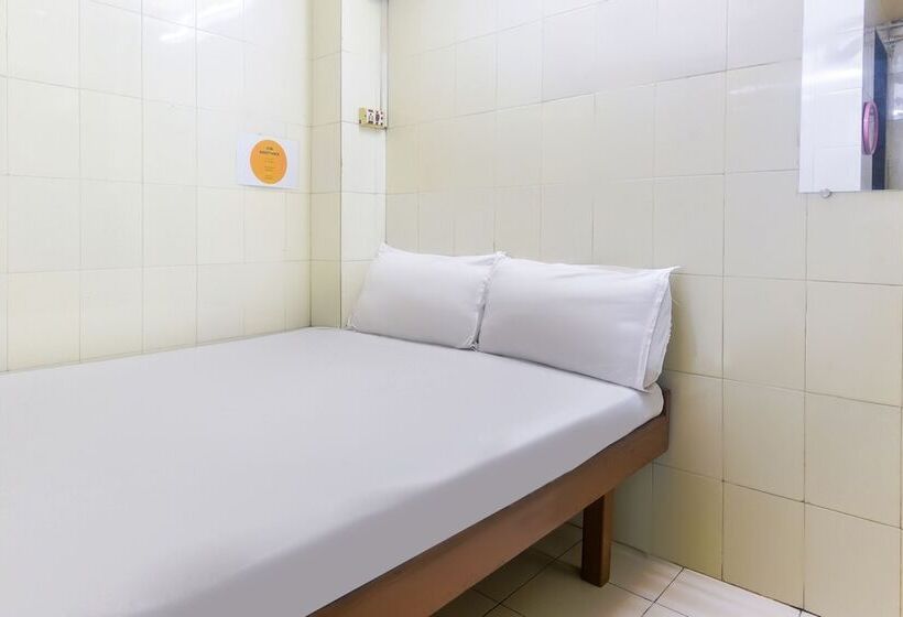 Hotell Spot On 37995 Akbar