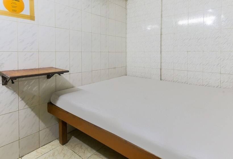 Hotell Spot On 37995 Akbar