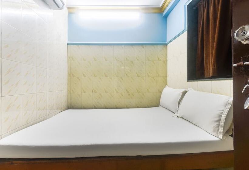 Hotell Spot On 37995 Akbar