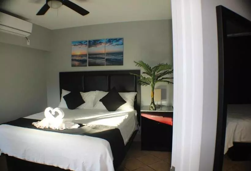 هتل The All New Grace Bay Suites