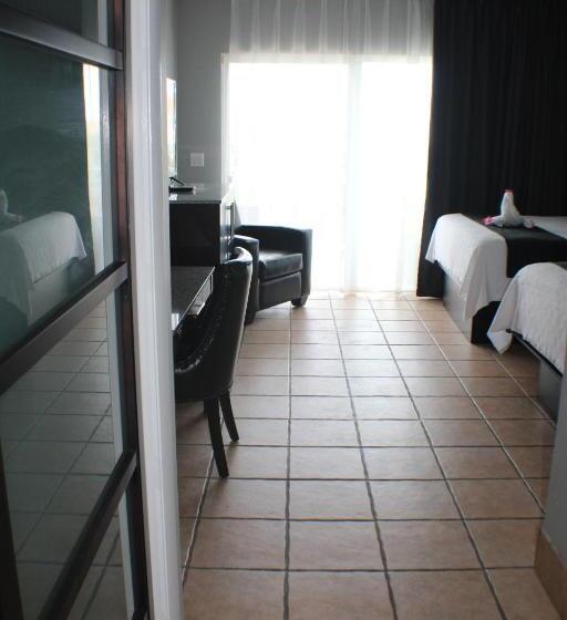 هتل The All New Grace Bay Suites