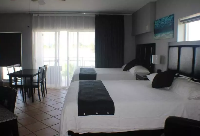 هتل The All New Grace Bay Suites