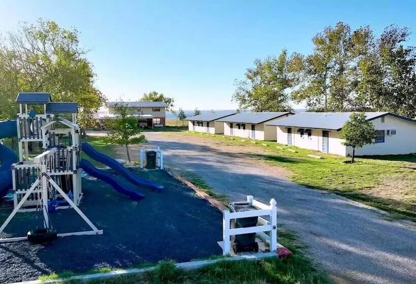 Retkeilymaja Oasis Lake Buchanan