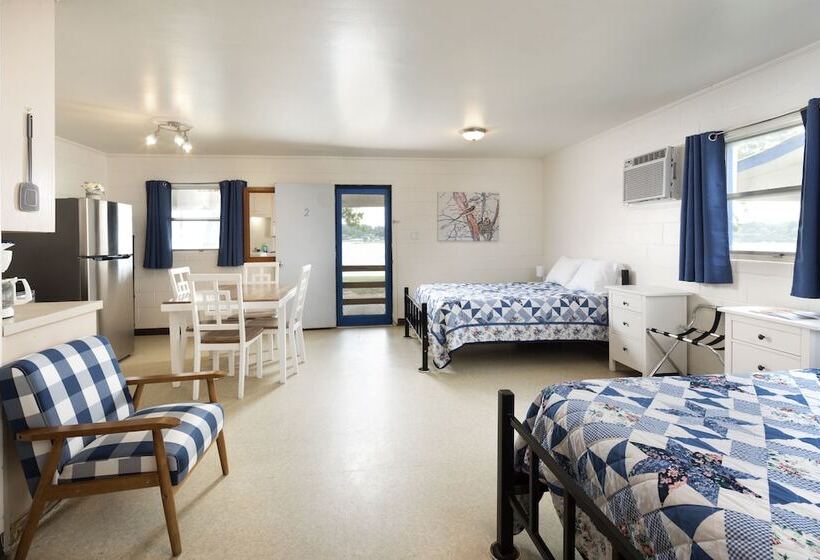 旅馆 Oasis Lake Buchanan