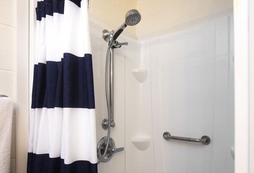 旅馆 Oasis Lake Buchanan