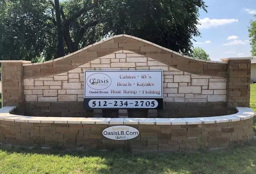 Retkeilymaja Oasis Lake Buchanan