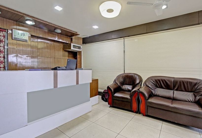 Hotell Oyo 44203 Manis Residency Deluxe