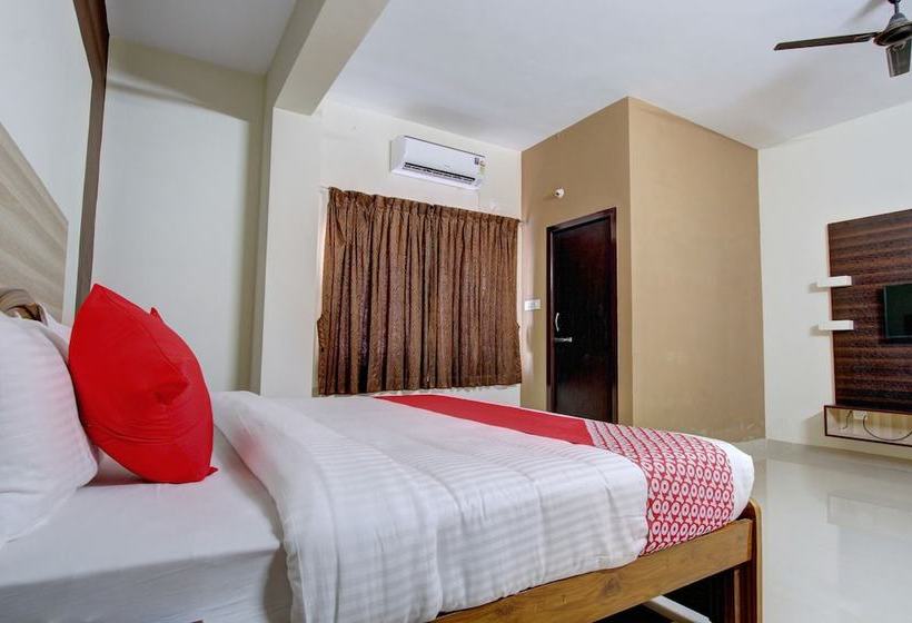 Hotell Oyo 44203 Manis Residency Deluxe