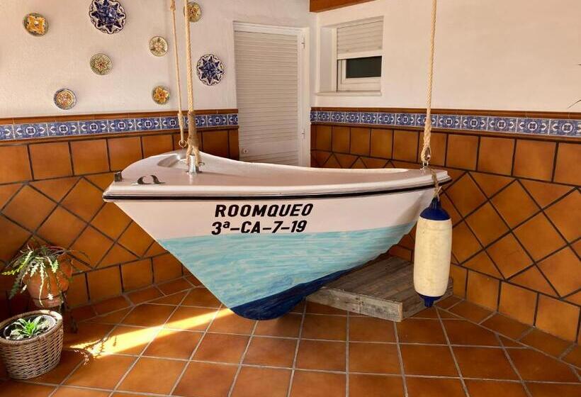 Hotel Roomqueo Only Adults