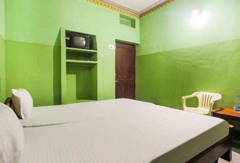 فندق Spot On 43309 Indra Bhawan Lodge