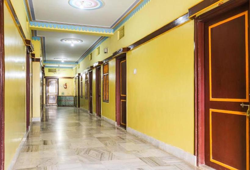 فندق Spot On 43309 Indra Bhawan Lodge