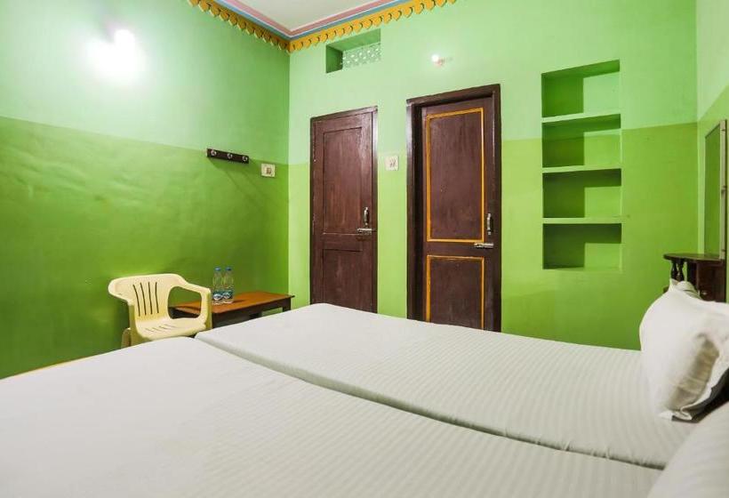 فندق Spot On 43309 Indra Bhawan Lodge