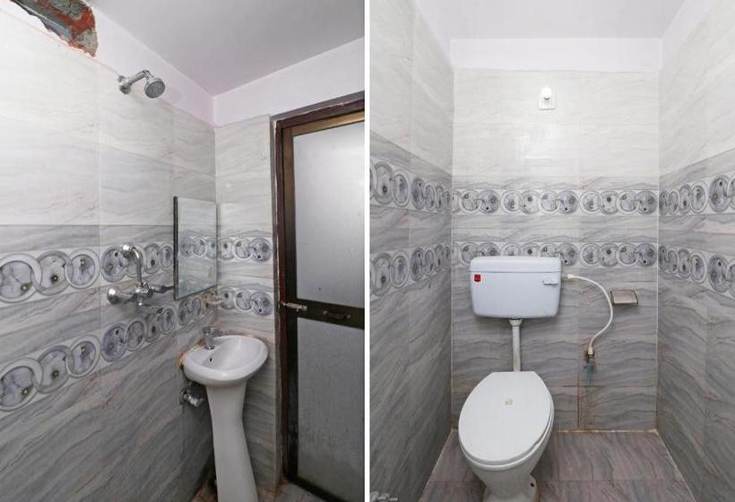 Hotel Vaccinated Staff  Spot On 44390 Amrapali Guest House