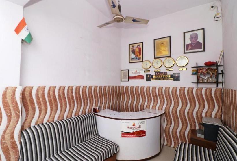 Hotel Vaccinated Staff  Spot On 44390 Amrapali Guest House