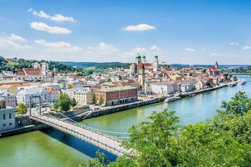 Baronhaus Aparthotel & Suites