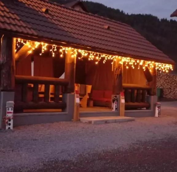 Aamiaismajoitus (B&B) Constantin Panzió