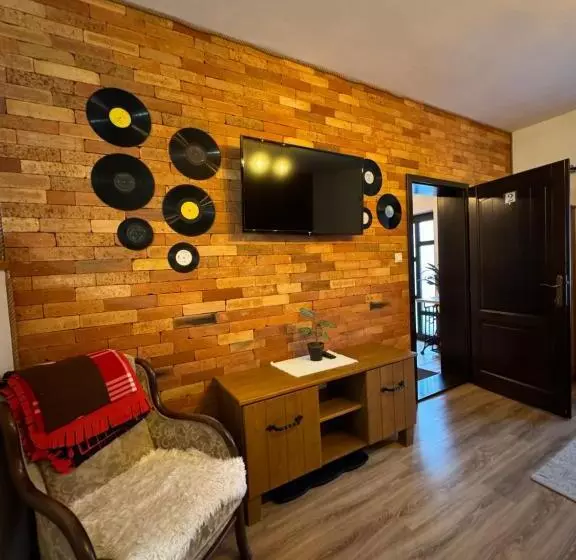 Aamiaismajoitus (B&B) Constantin Panzió