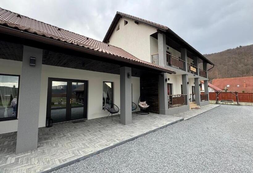 住宿加早餐  Constantin Panzió