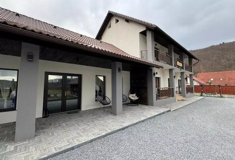 Aamiaismajoitus (B&B) Constantin Panzió