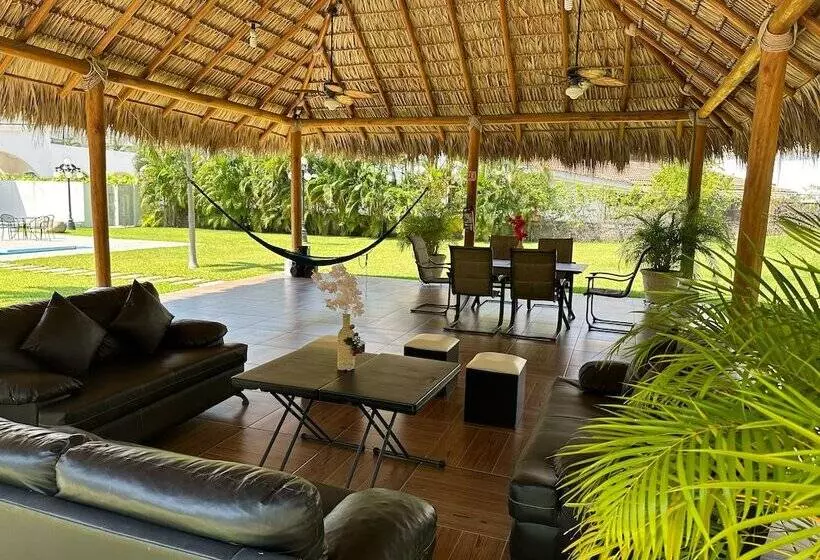 ホテル Suite Las Valkirias