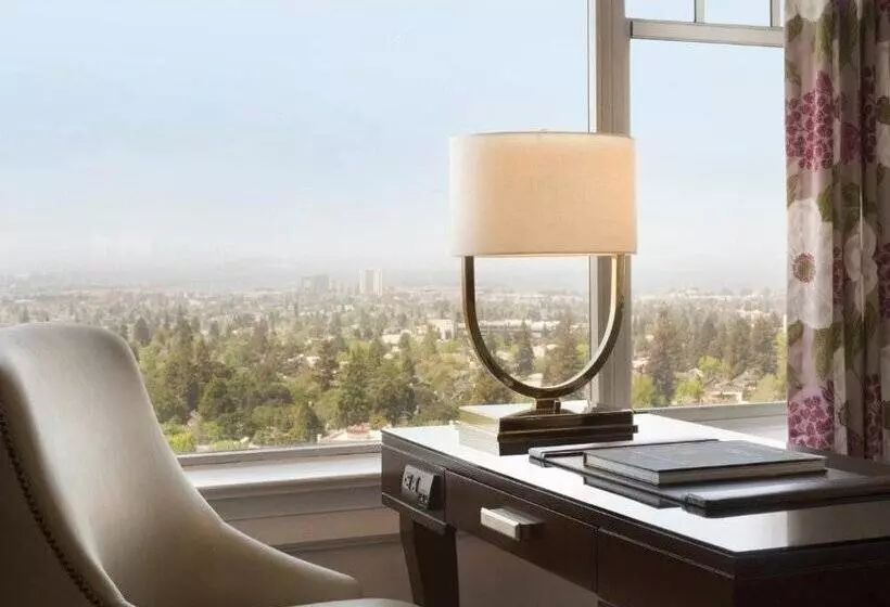 Claremont Resort & Club