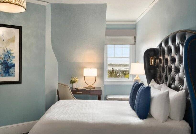 Claremont Resort & Club