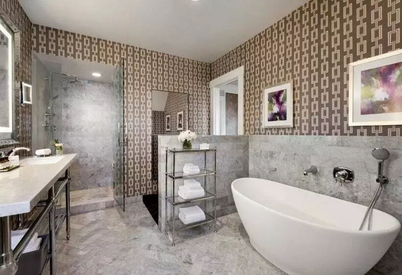 Claremont Resort & Club