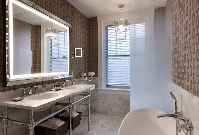 Claremont Resort & Club