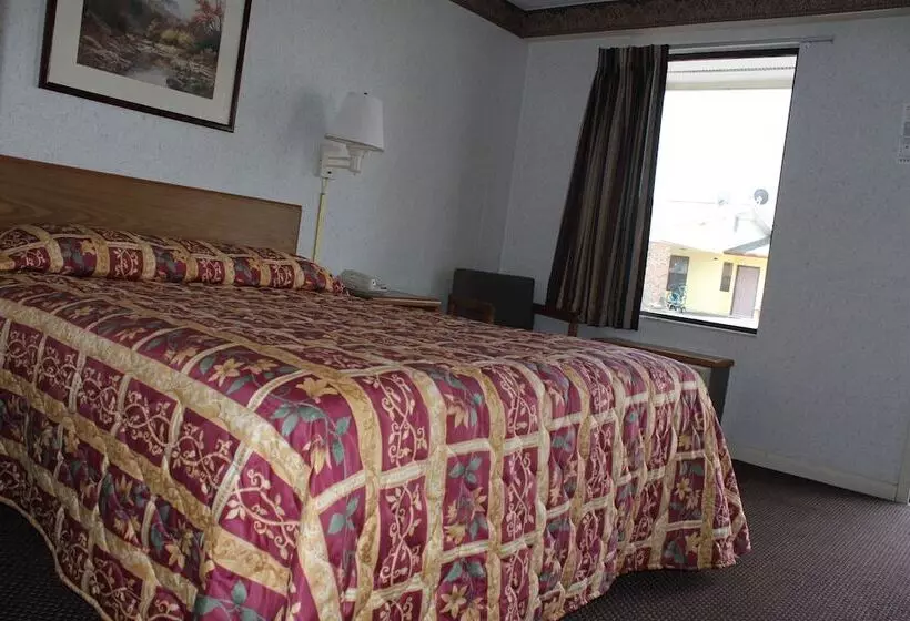 ホテル Budget Host Inn Bristol