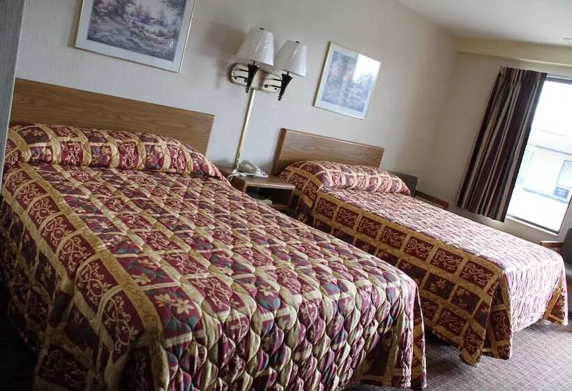 ホテル Budget Host Inn Bristol