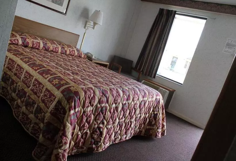 ホテル Budget Host Inn Bristol