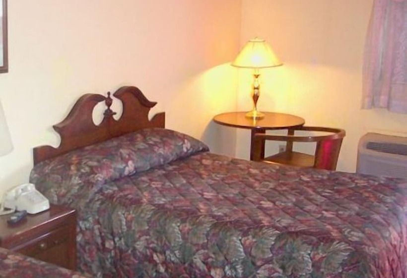 Отель Budget Inn Frackville