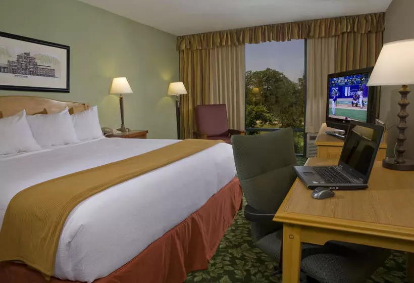 فندق Cabot Lodge Millsaps