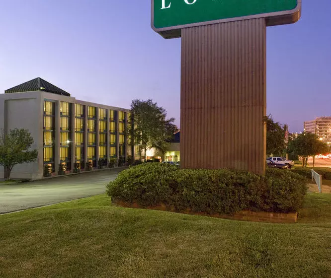 فندق Cabot Lodge Millsaps