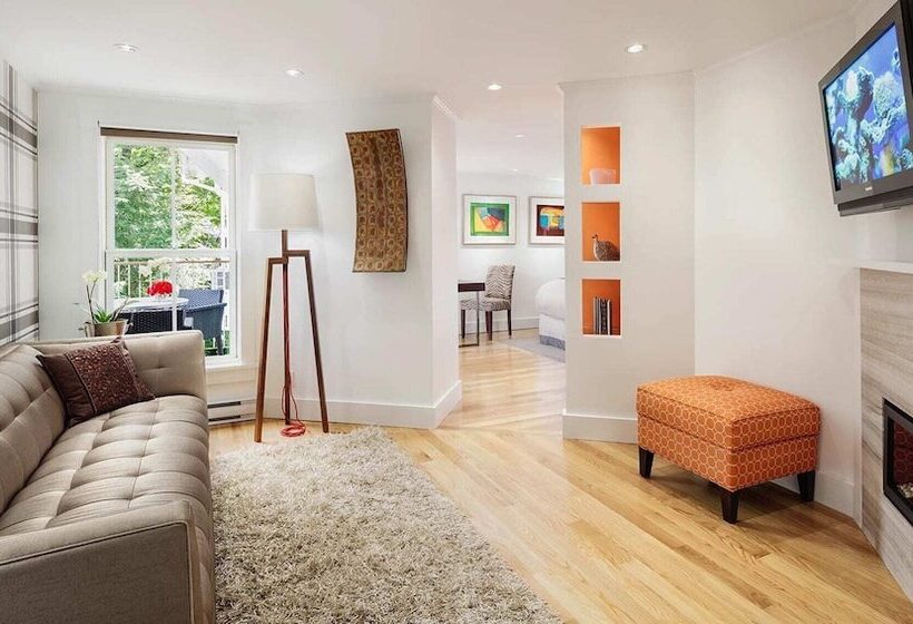 فندق Camden Harbour Inn