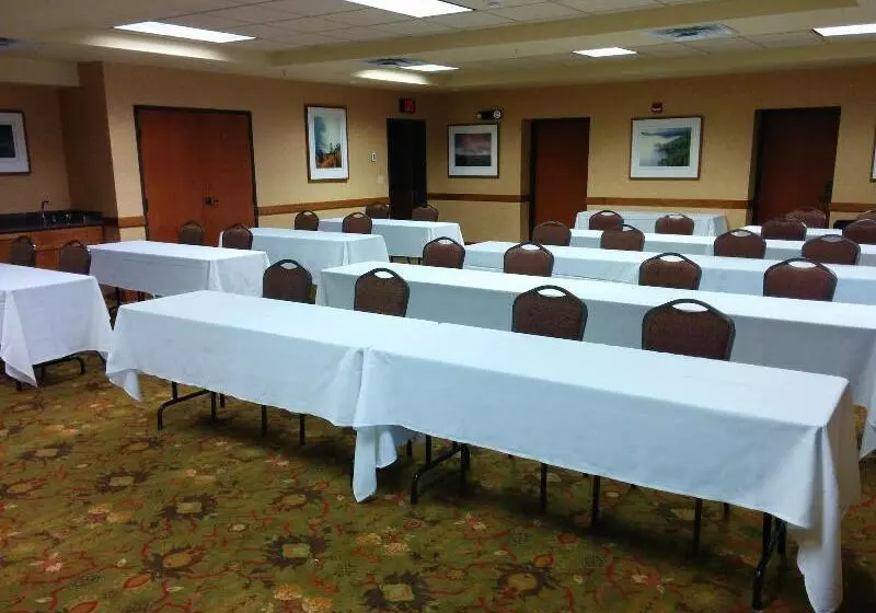 ホテル Canal Park Lodge