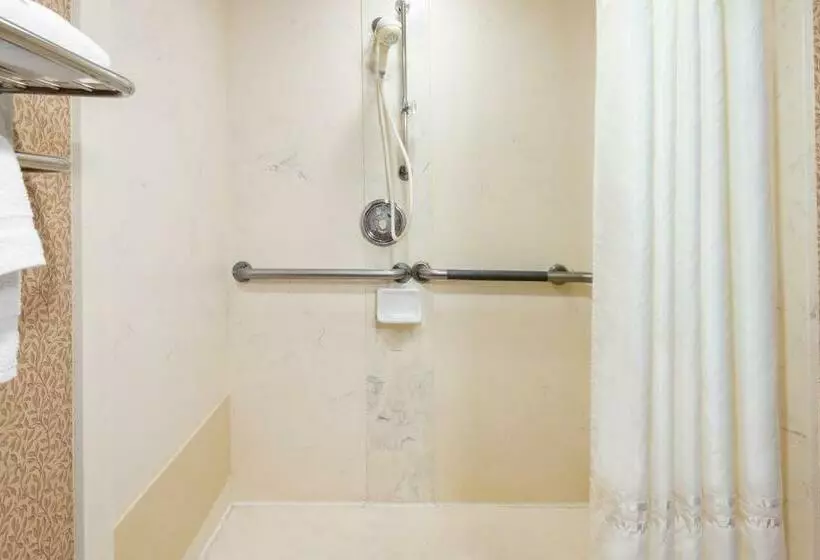 Capitol Plaza Hotel Jefferson City