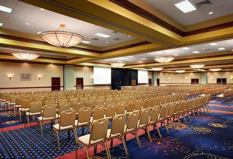 Capitol Plaza Hotel Jefferson City